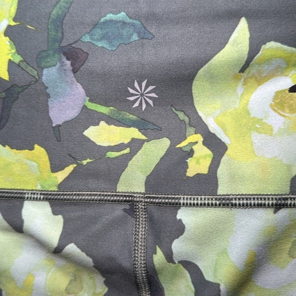 🌻 Athleta Elation 7/8 Tight Green Floral XS - Picture 9 of 10